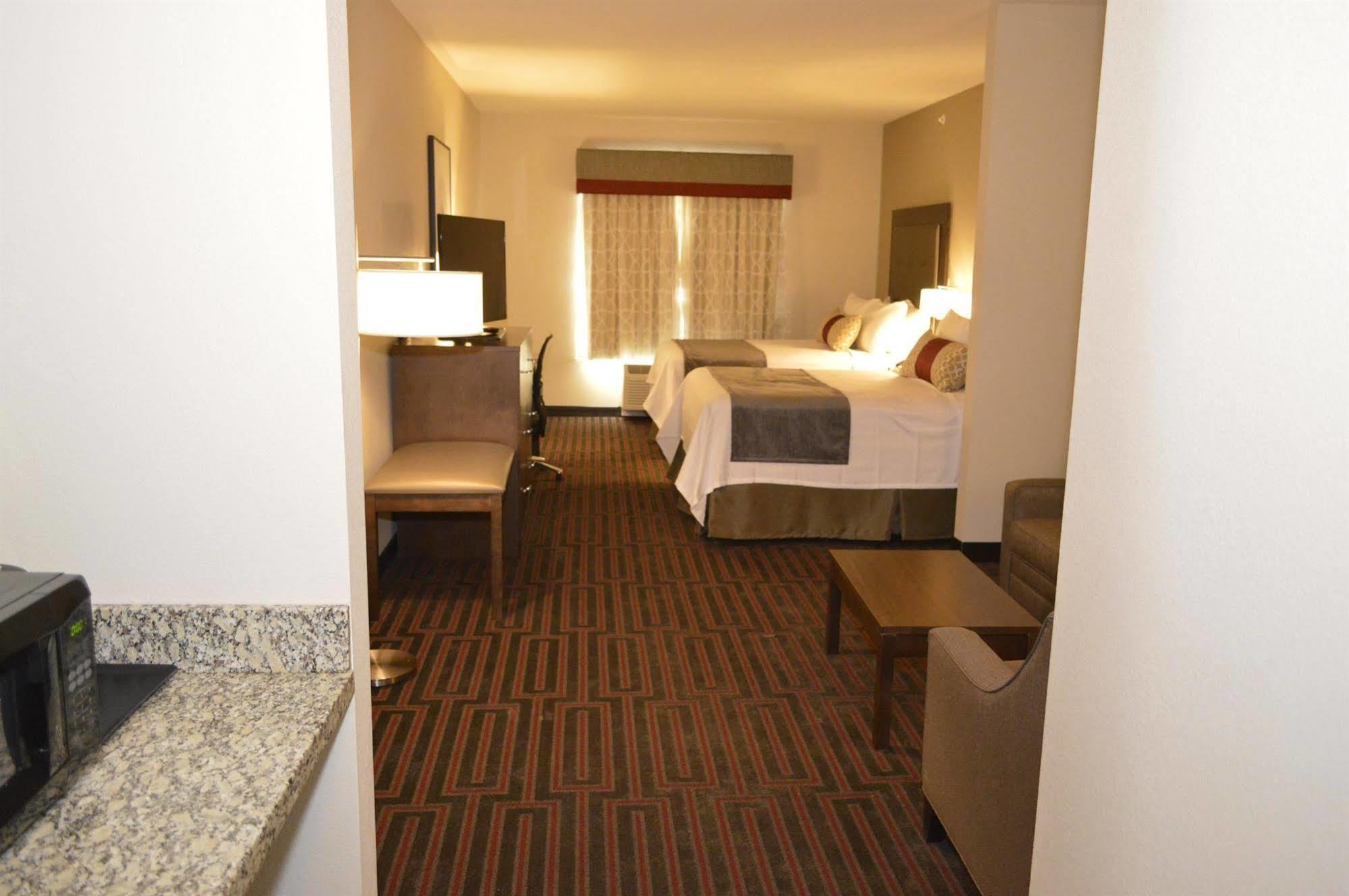 Best Western Plus Stevens County Inn Hugoton Экстерьер фото